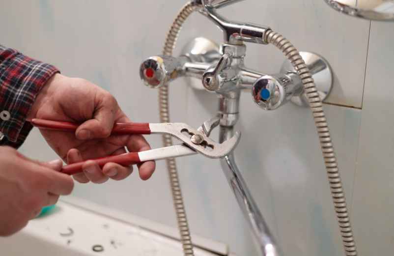 Quelles sont les différentes étapes pour remplacer un robinet autoperceur ? IM2E-Habitat