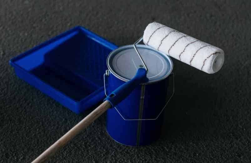 Comment peindre un sol en béton extérieur sans qu’il s’écaille ? IM2E Habitat